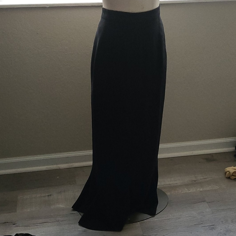 Wayne Clark back trumpet skirt